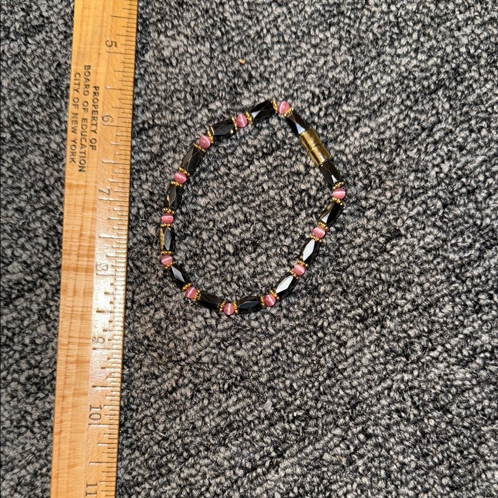 Magnet Black and Pink Beaded Bracelet